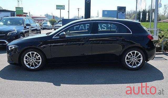 2019' Mercedes-Benz A-Klasse photo #1