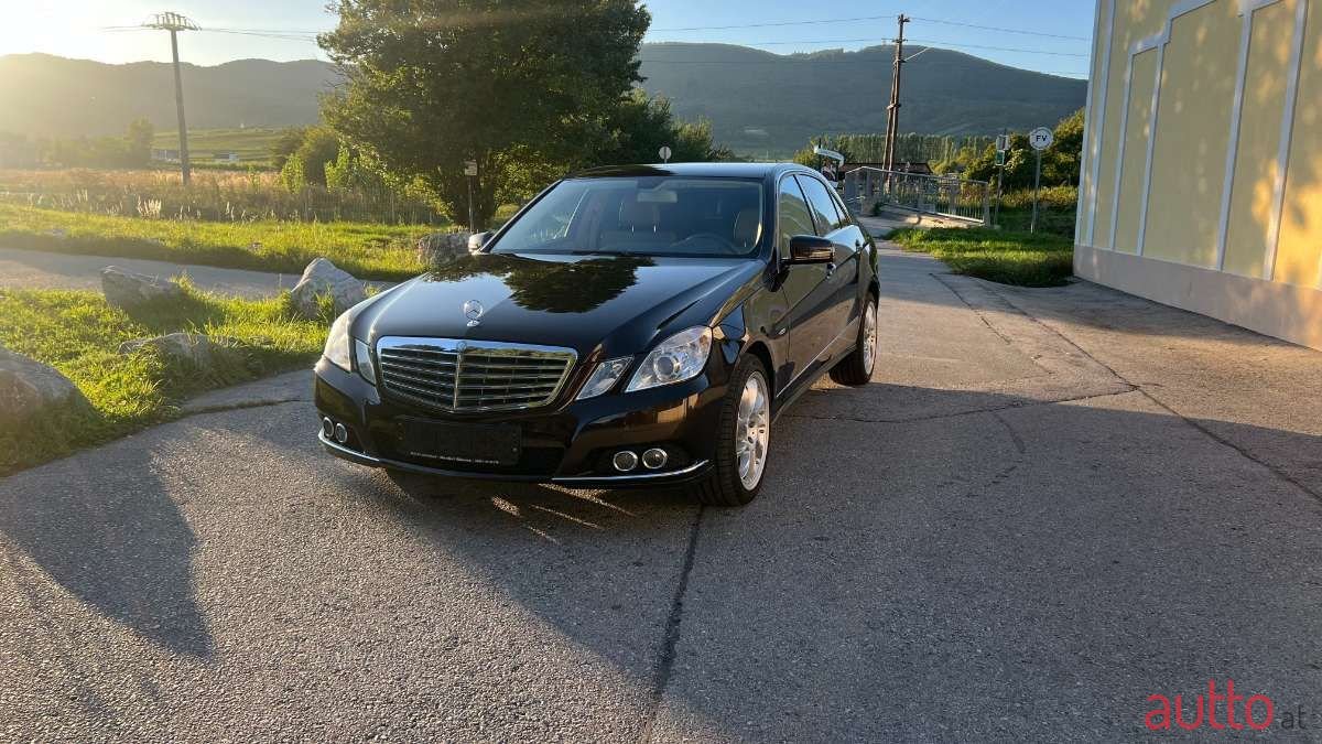 2010' Mercedes-Benz E-Klasse photo #2