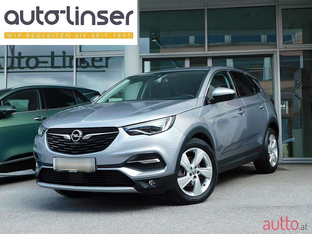 2018' Opel Grandland X photo #1