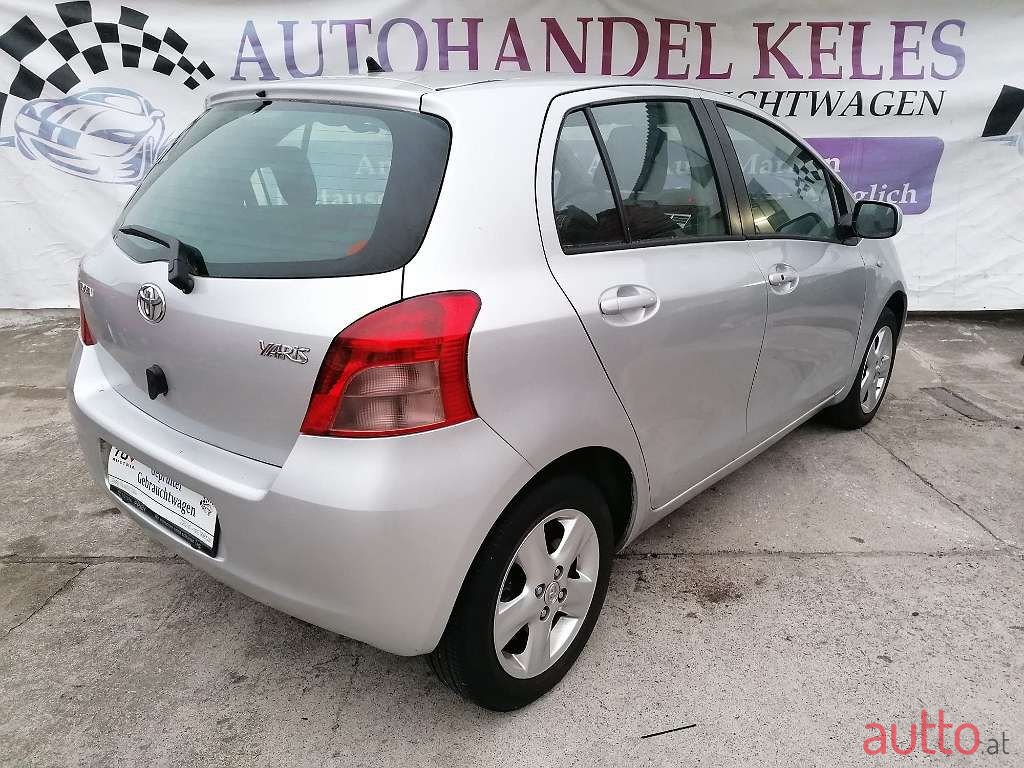 2007' Toyota Yaris photo #6