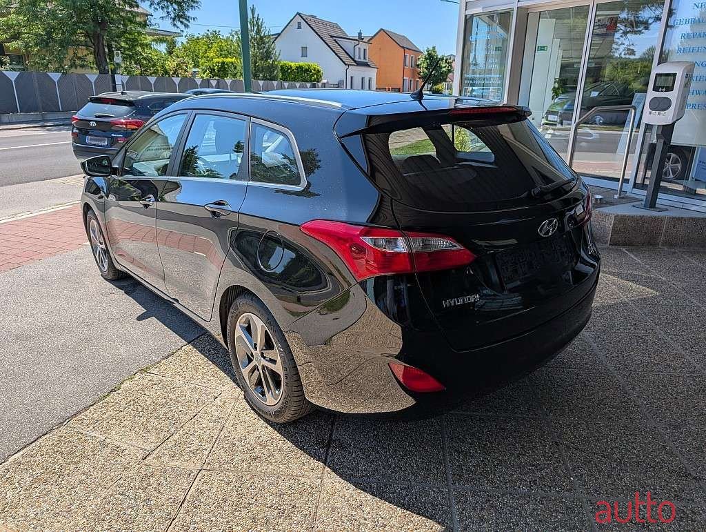 2015' Hyundai i30 photo #3