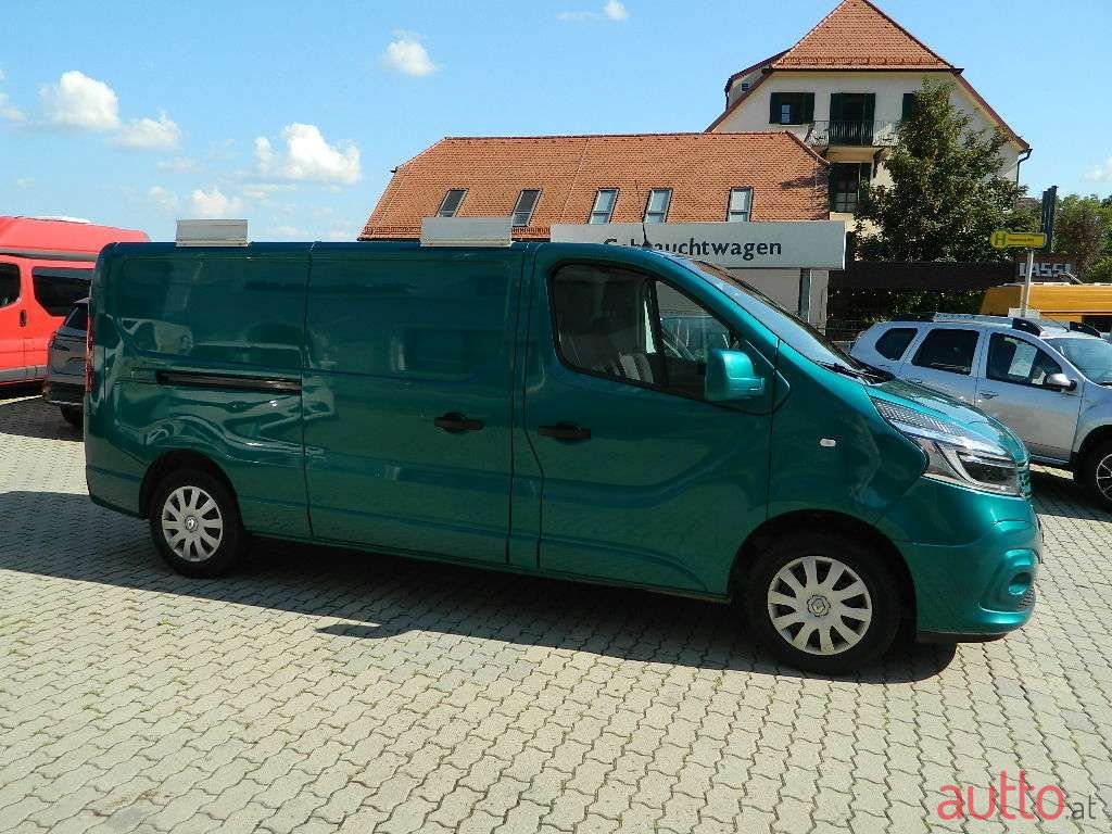 2020' Renault Trafic photo #6
