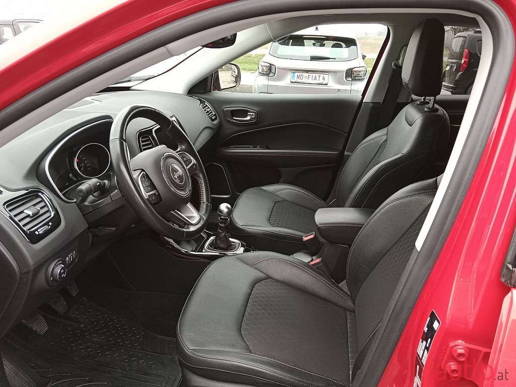 2022' Jeep Compass photo #6