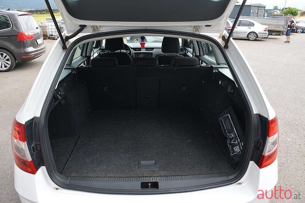 2017' Skoda Octavia photo #6