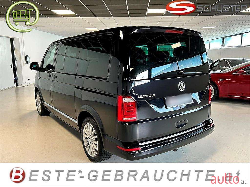 2015' Volkswagen Multivan photo #1