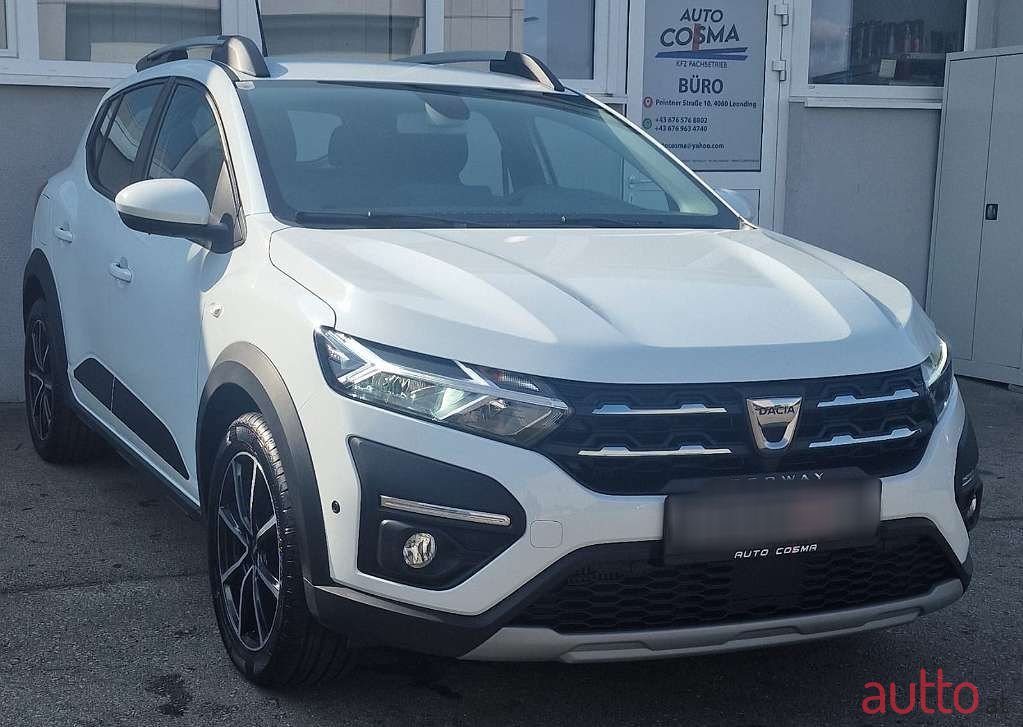 2022' Dacia Sandero photo #1