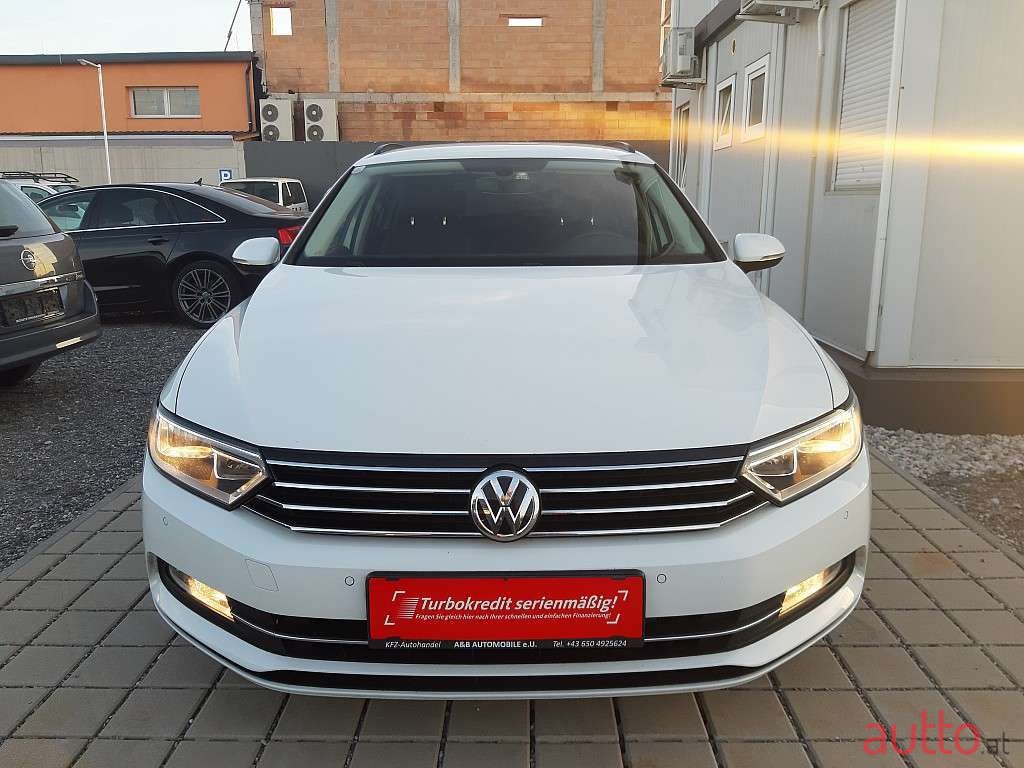 2016' Volkswagen Passat photo #2