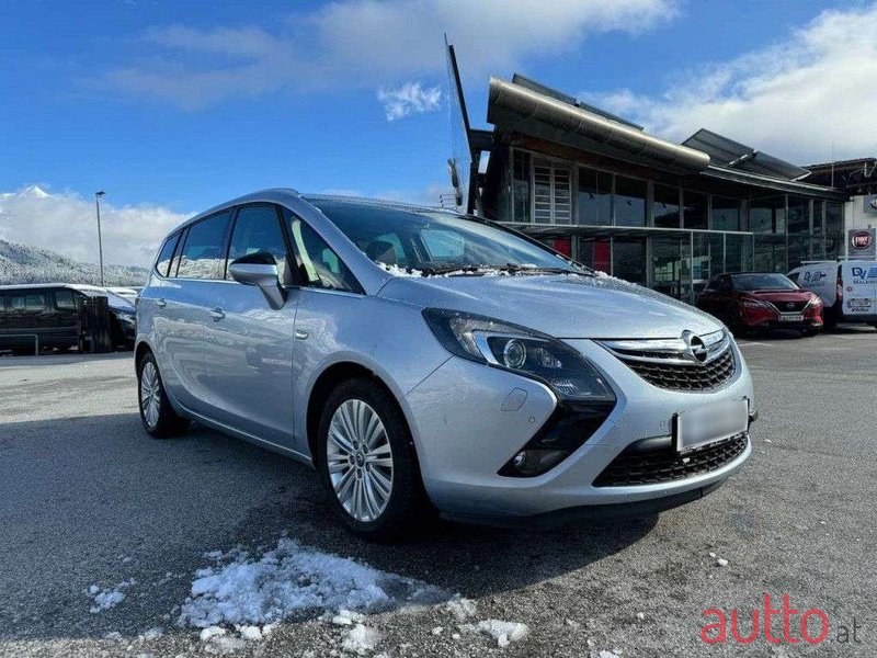 2015' Opel Zafira photo #4