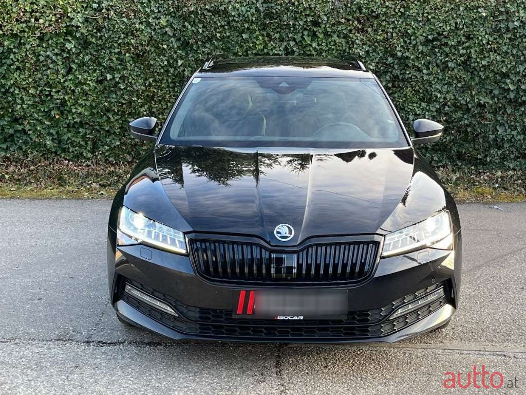 2021' Skoda Superb photo #6