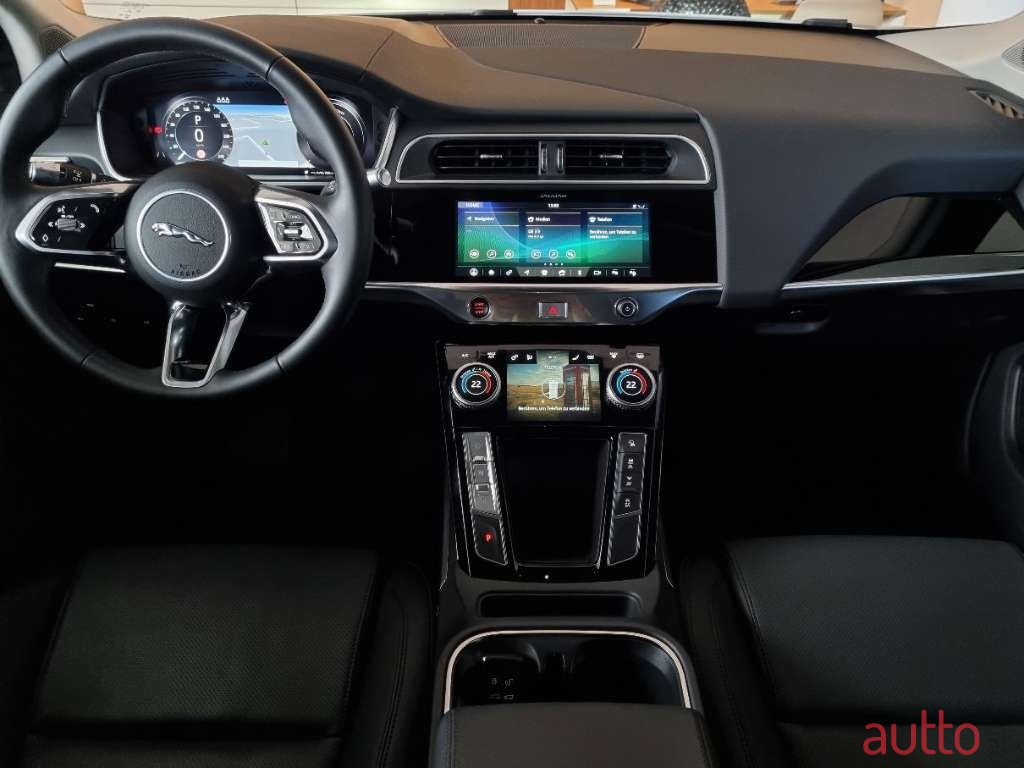 2020' Jaguar I-Pace photo #5