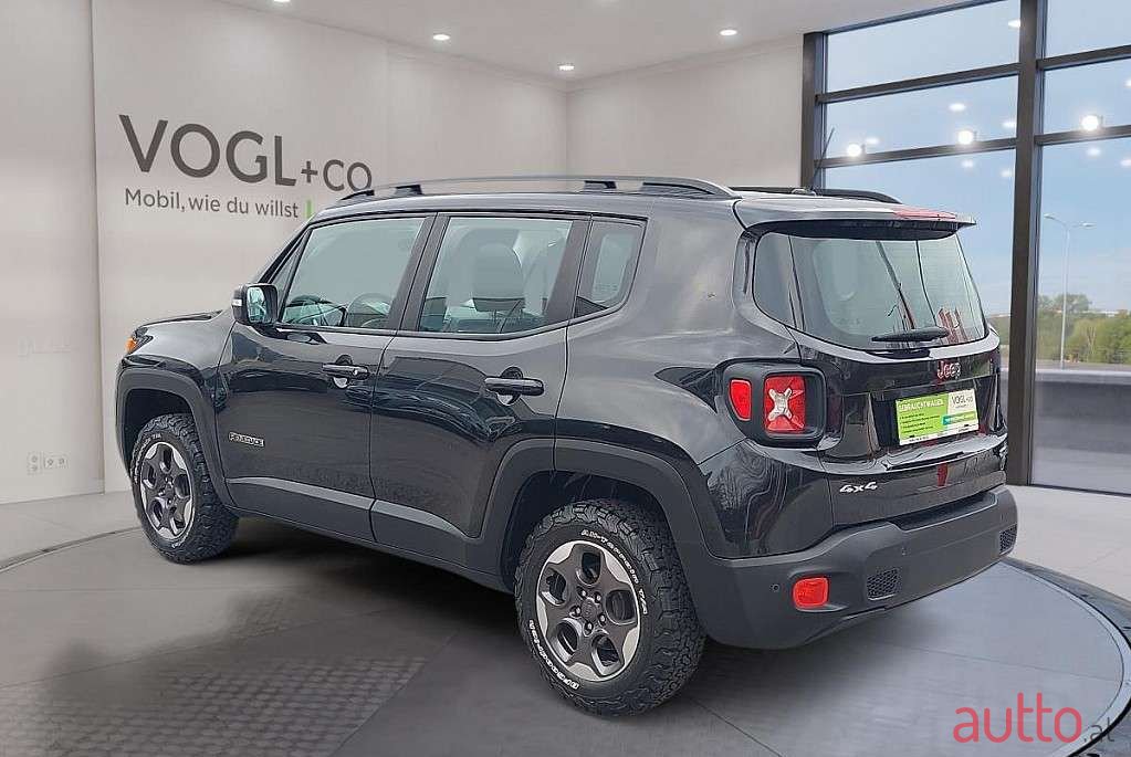 2018' Jeep Renegade photo #3