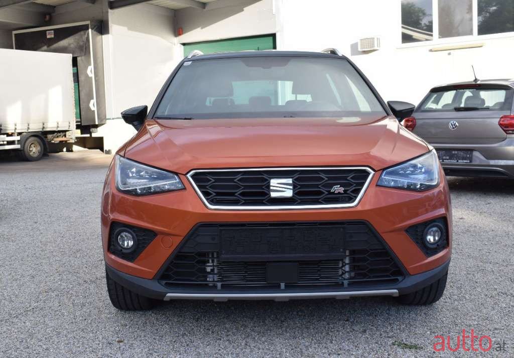 2019' SEAT Arona photo #3
