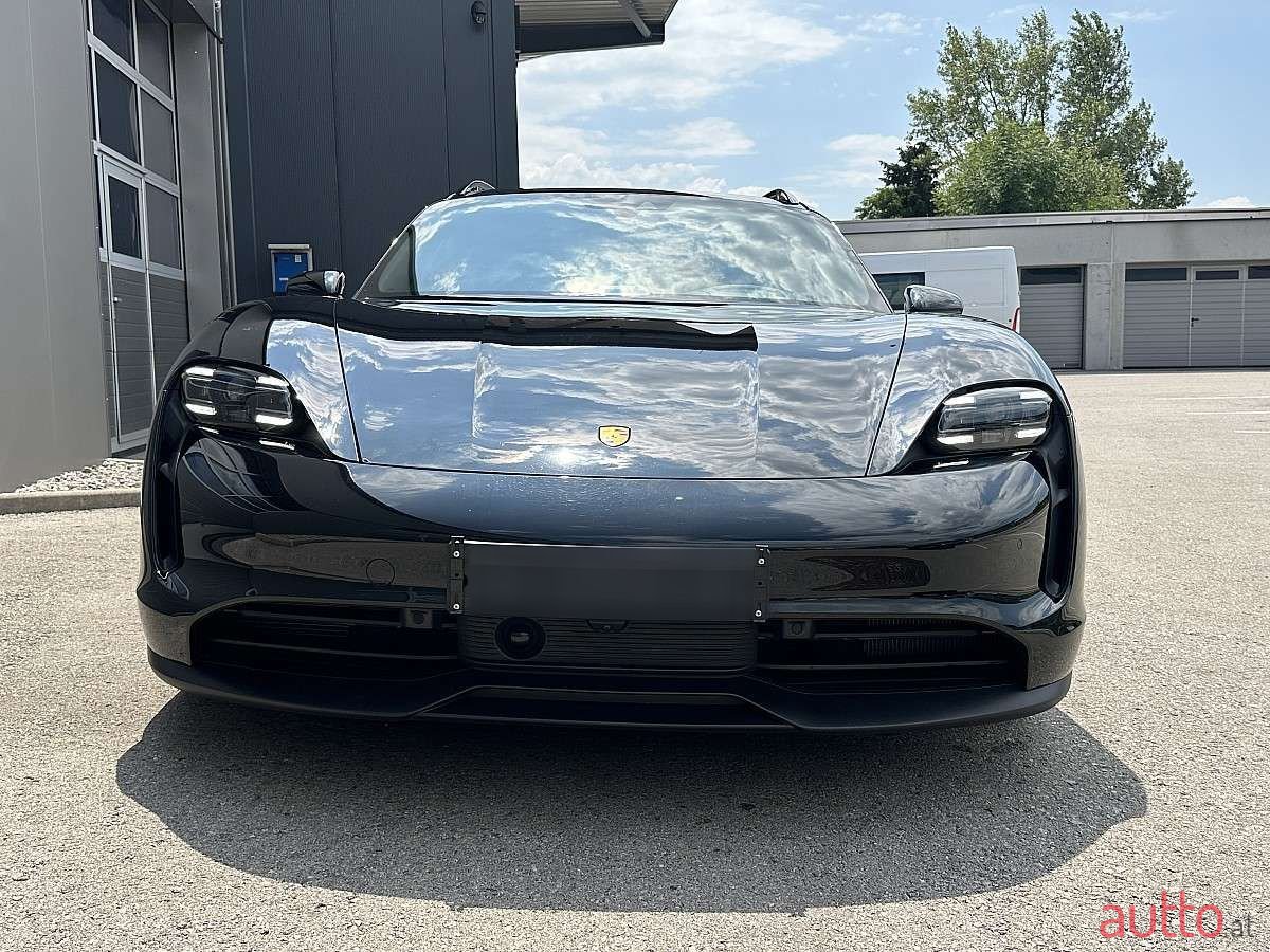 2023' Porsche Taycan photo #6