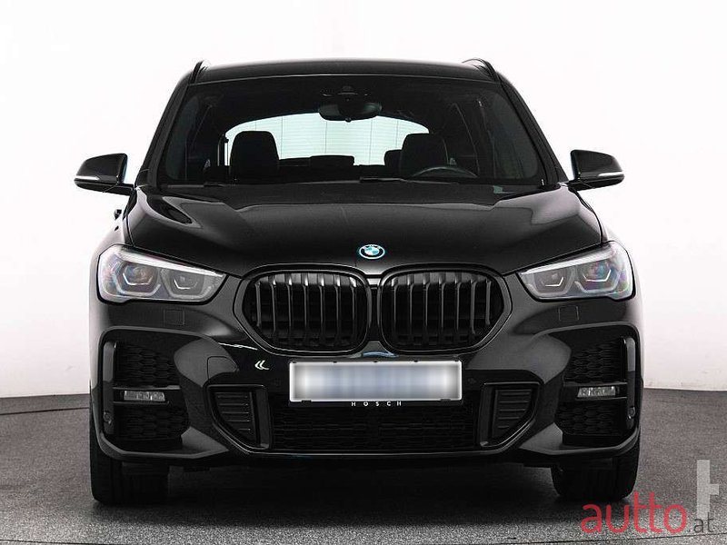 2022' BMW X1 photo #2