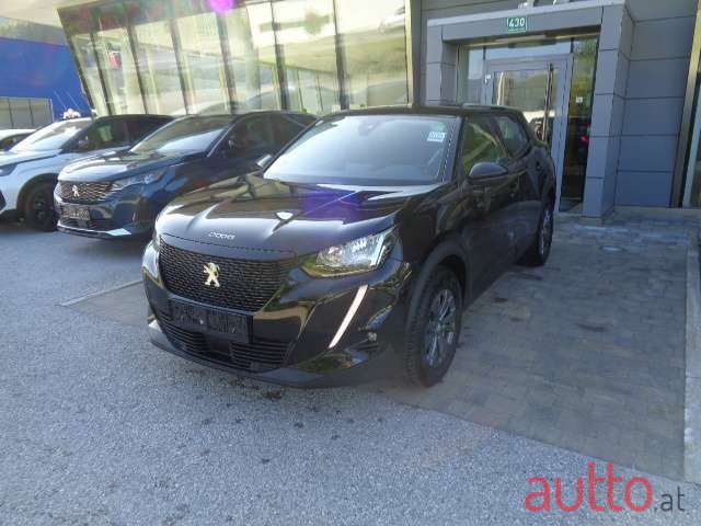 2022' Peugeot 2008 photo #2