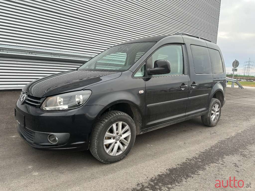 2011' Volkswagen Caddy photo #2