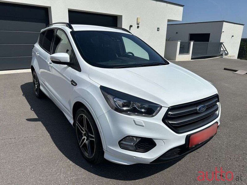 2017' Ford Kuga photo #3