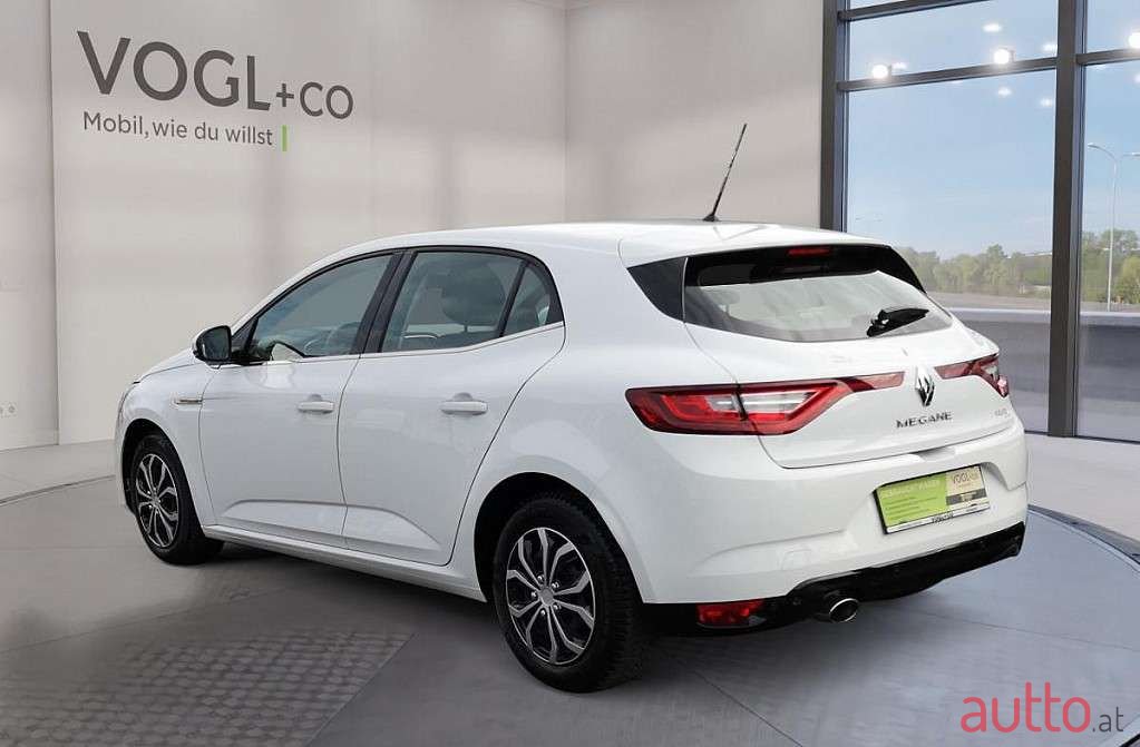 2018' Renault Megane photo #3