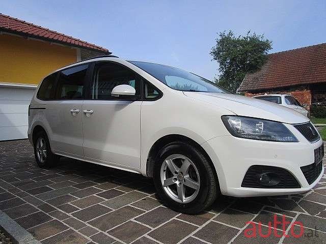 2011' SEAT Alhambra photo #2