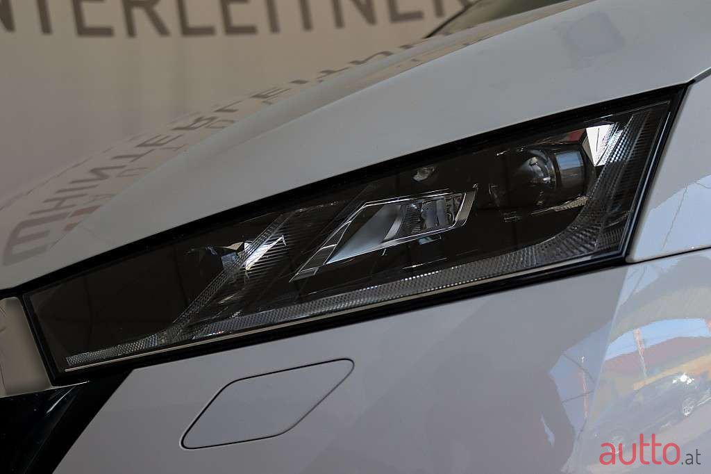 2022' Skoda Octavia photo #4