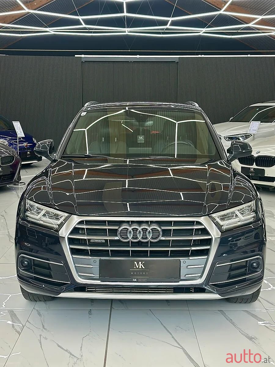 2019' Audi Q5 photo #2