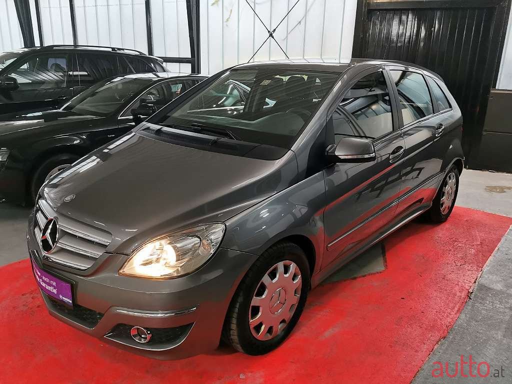 2014' Mercedes-Benz B-Klasse photo #5