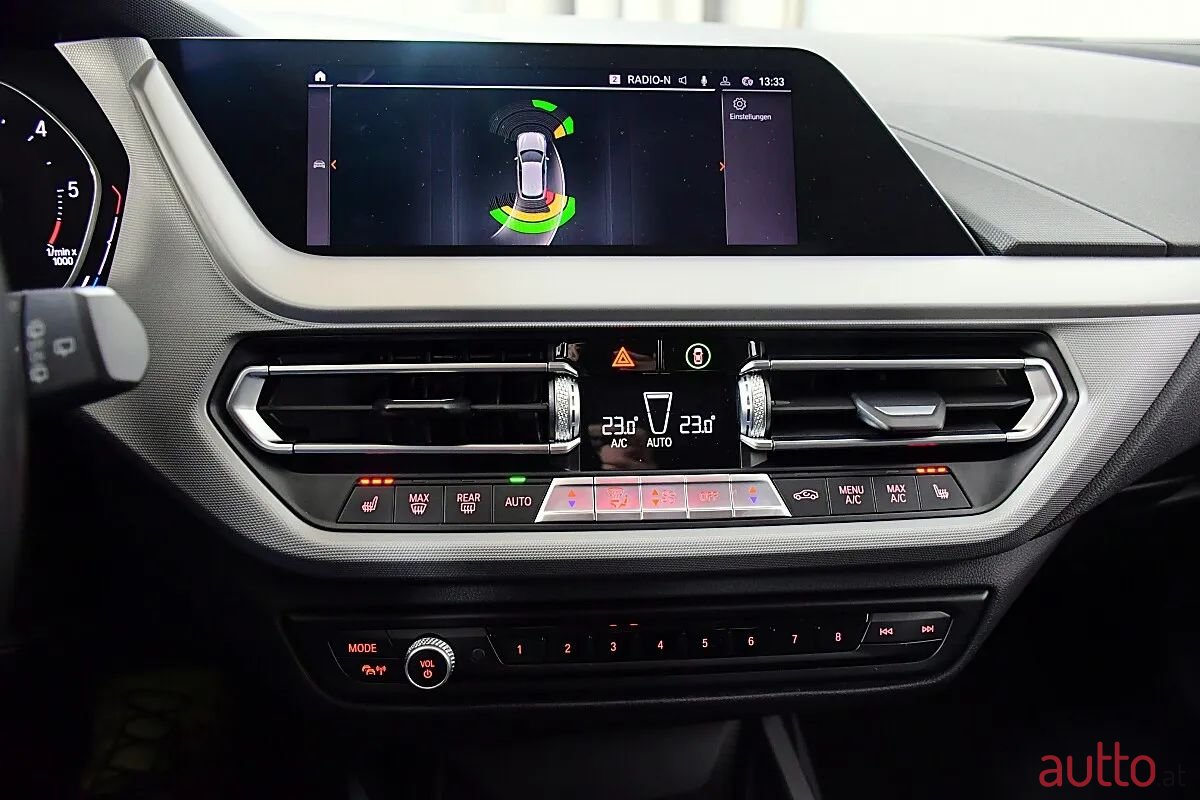 2021' BMW 1Er-Reihe photo #5