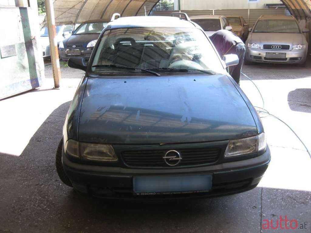 1997' Opel Astra photo #1
