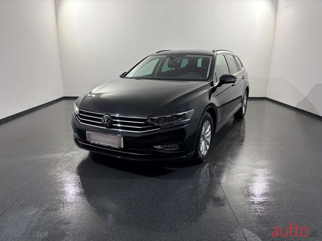 2022' Volkswagen Passat photo #1