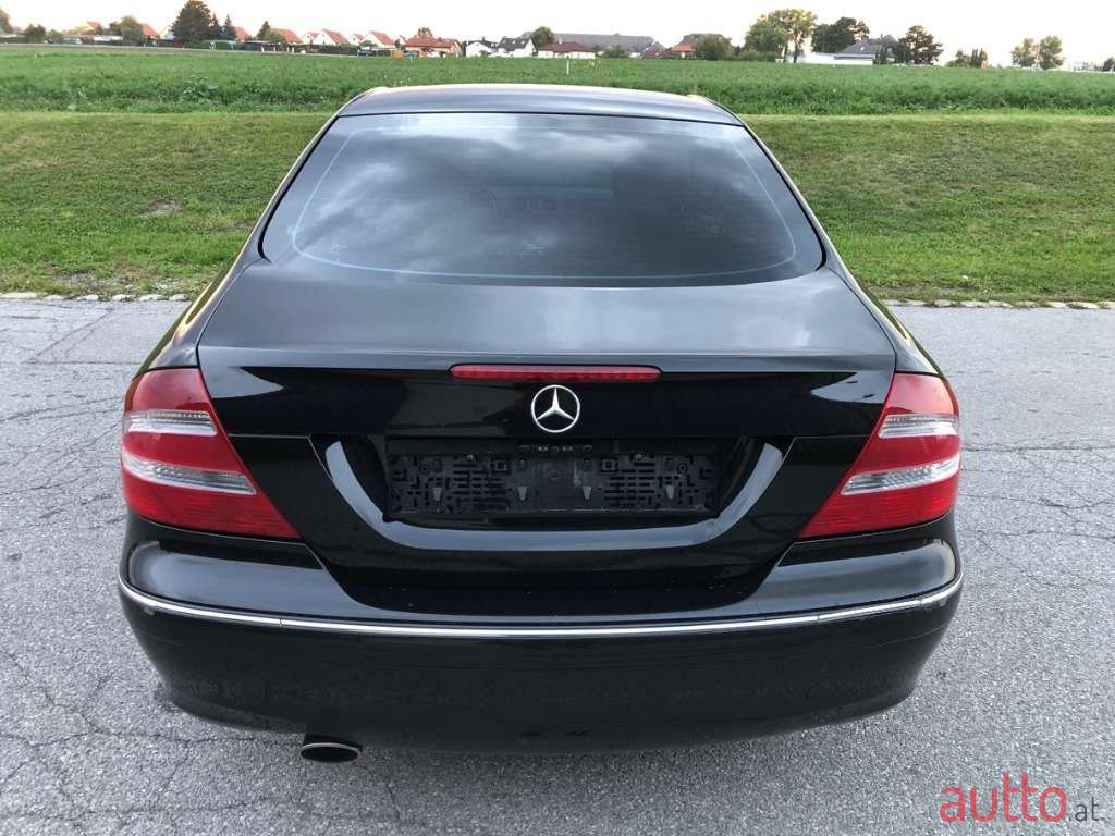 2004' Mercedes-Benz Clk-Klasse photo #6