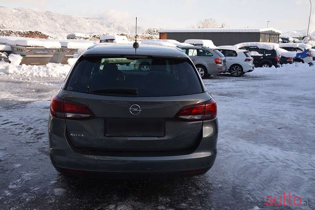2021' Opel Astra photo #5