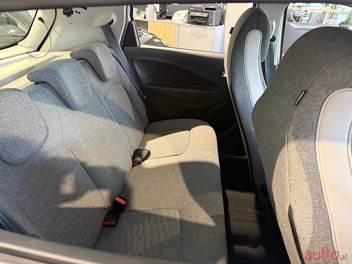 2020' Renault Zoe photo #4
