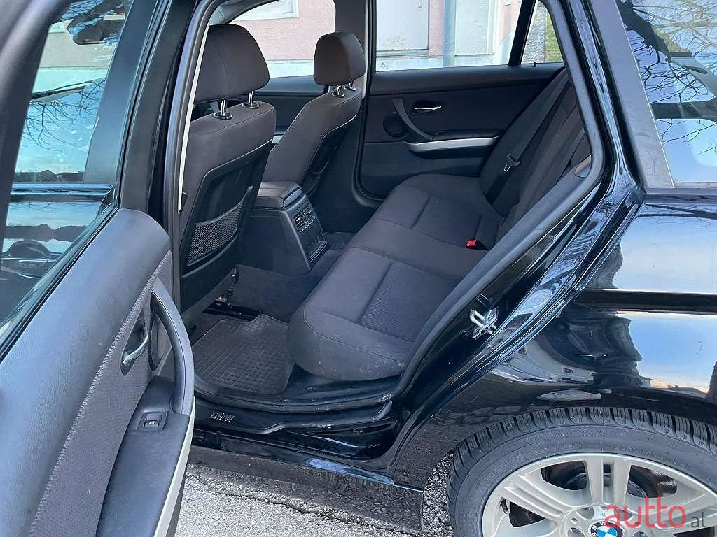 2012' BMW 3Er-Reihe photo #5