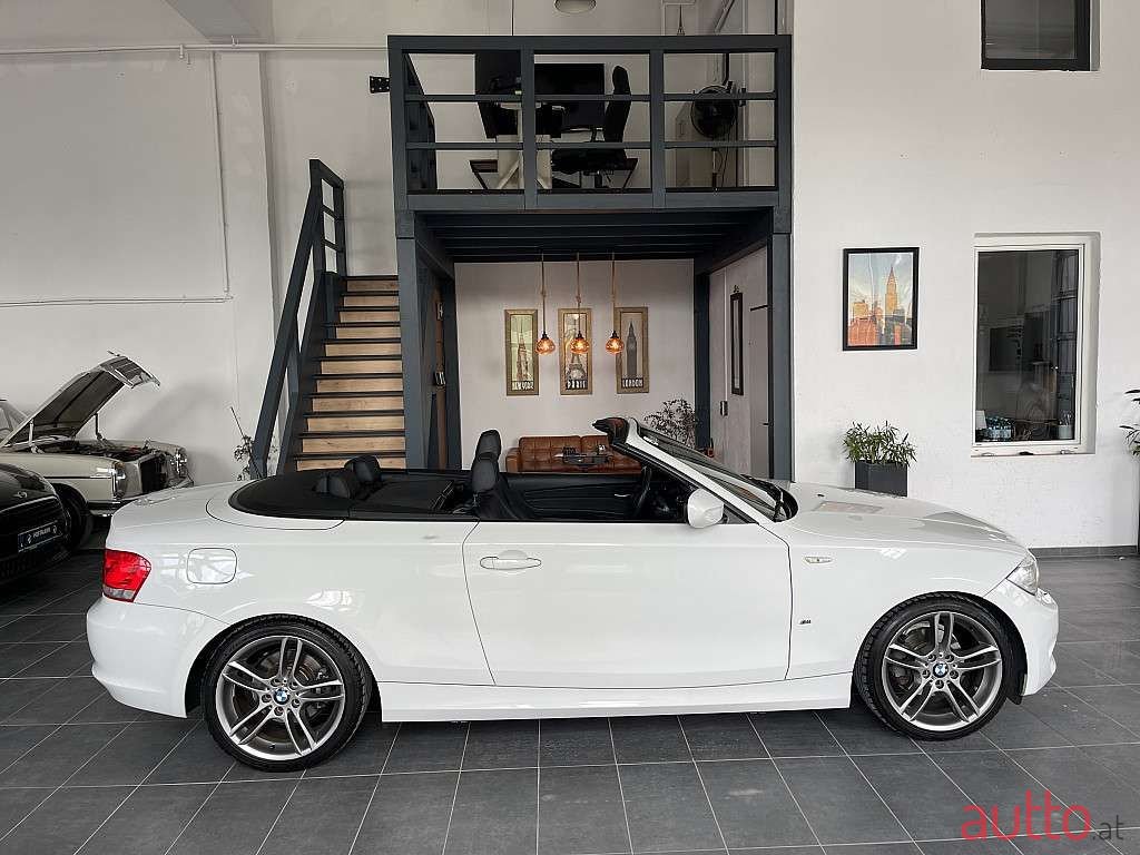 2011' BMW 1Er-Reihe photo #4