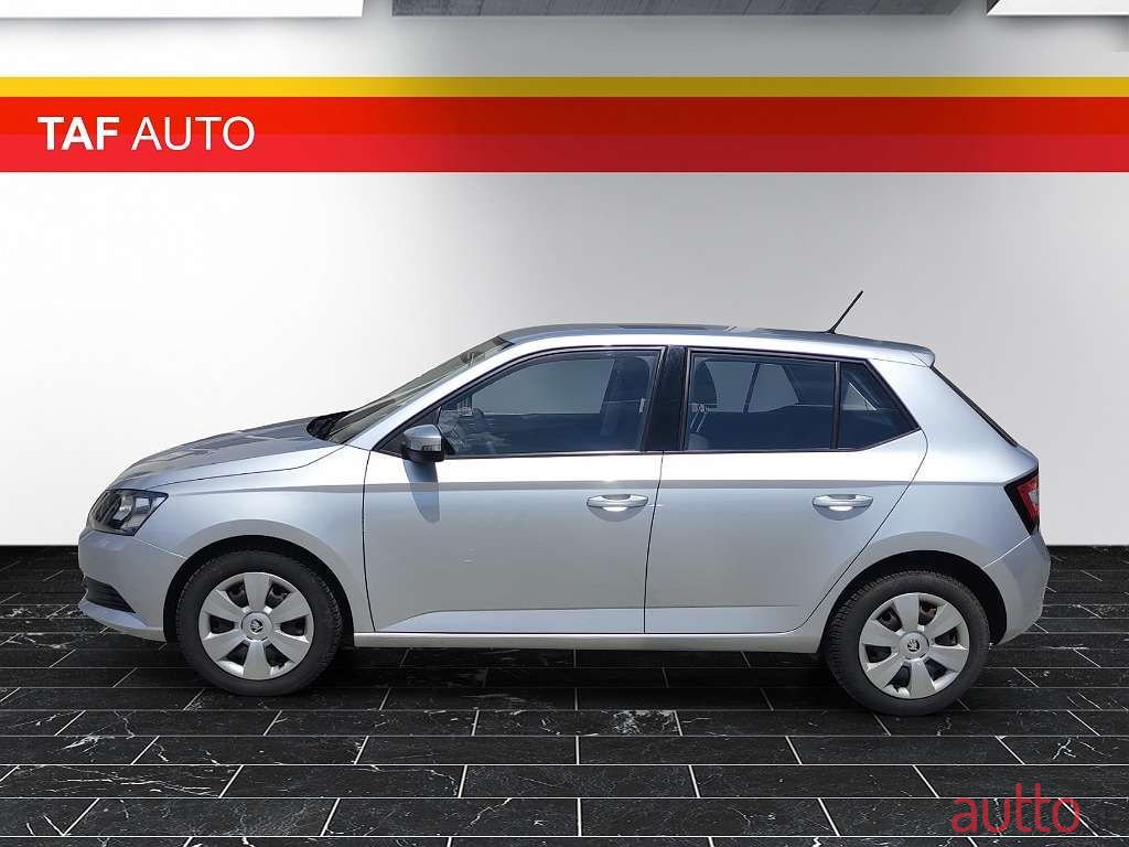 2015' Skoda Fabia photo #4