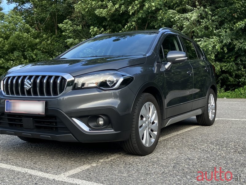 2019' Suzuki SX4 S-Cross photo #1