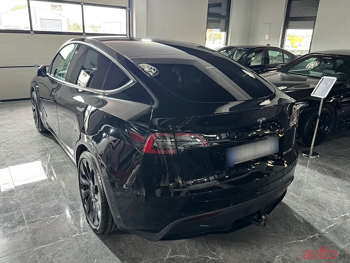 2022' Tesla Model Y photo #6