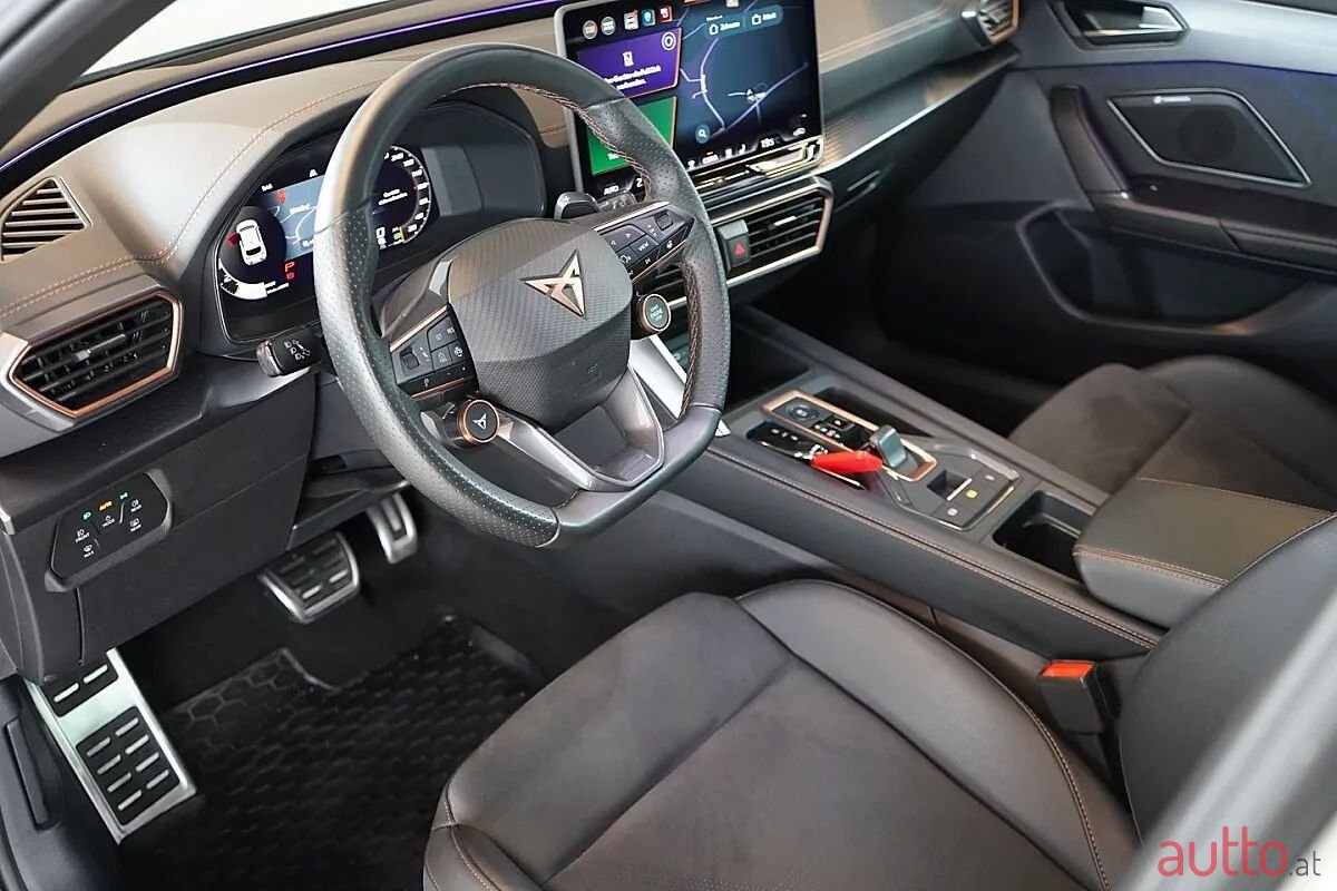2024' Cupra Leon photo #6