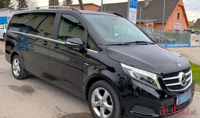 2015' Mercedes-Benz V-Klasse photo #3