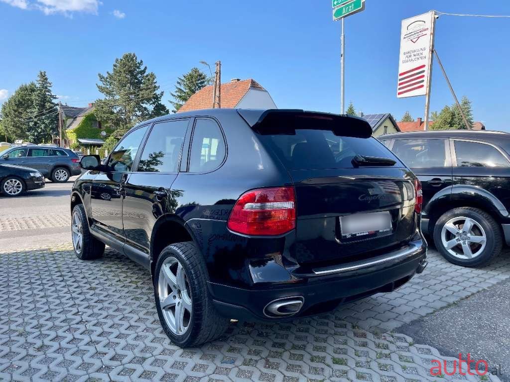 2009' Porsche Cayenne photo #5