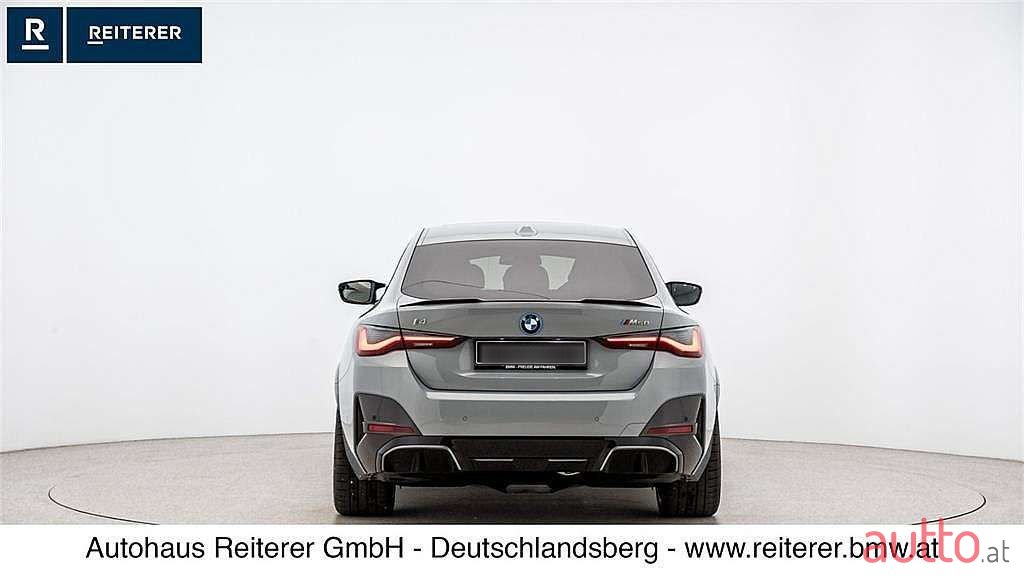 2022' BMW i4 photo #3