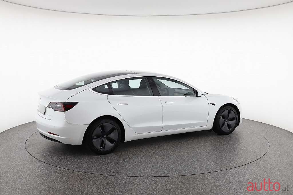 2019' Tesla Model 3 photo #6