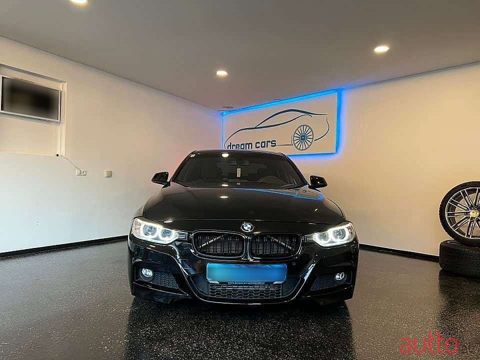 2013' BMW 3Er-Reihe photo #3
