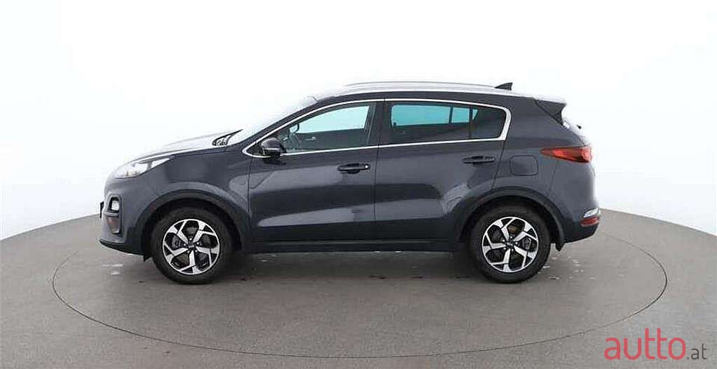 2020' Kia Sportage photo #3