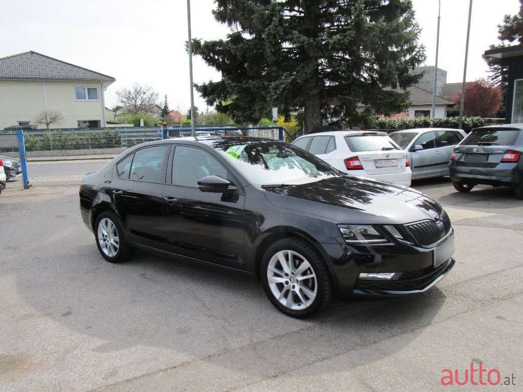 2020' Skoda Octavia photo #4