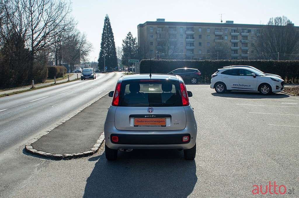 2015' Fiat Panda photo #5