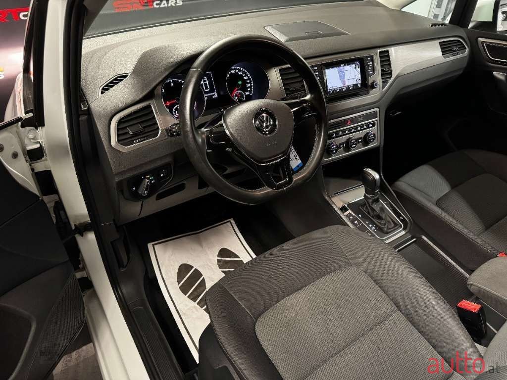 2014' Volkswagen Golf photo #6