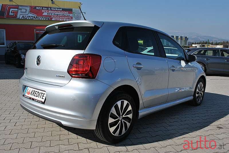 2017' Volkswagen Polo photo #5