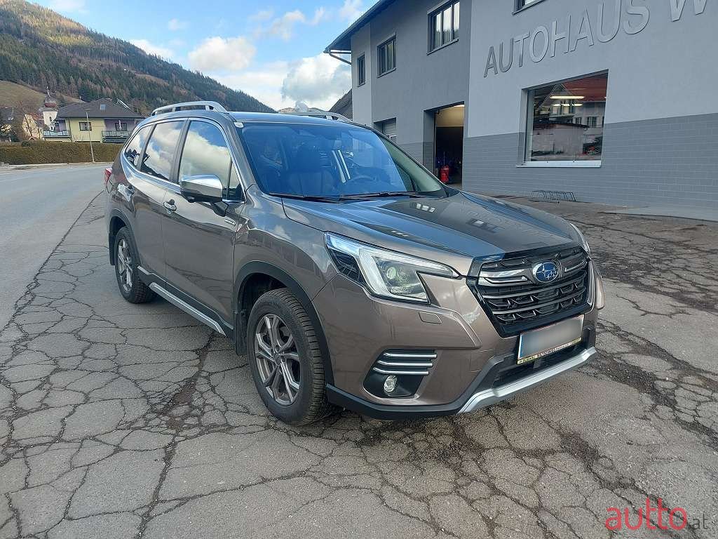 2023' Subaru Forester photo #3