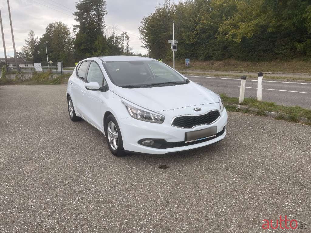2015' Kia Ceed photo #1